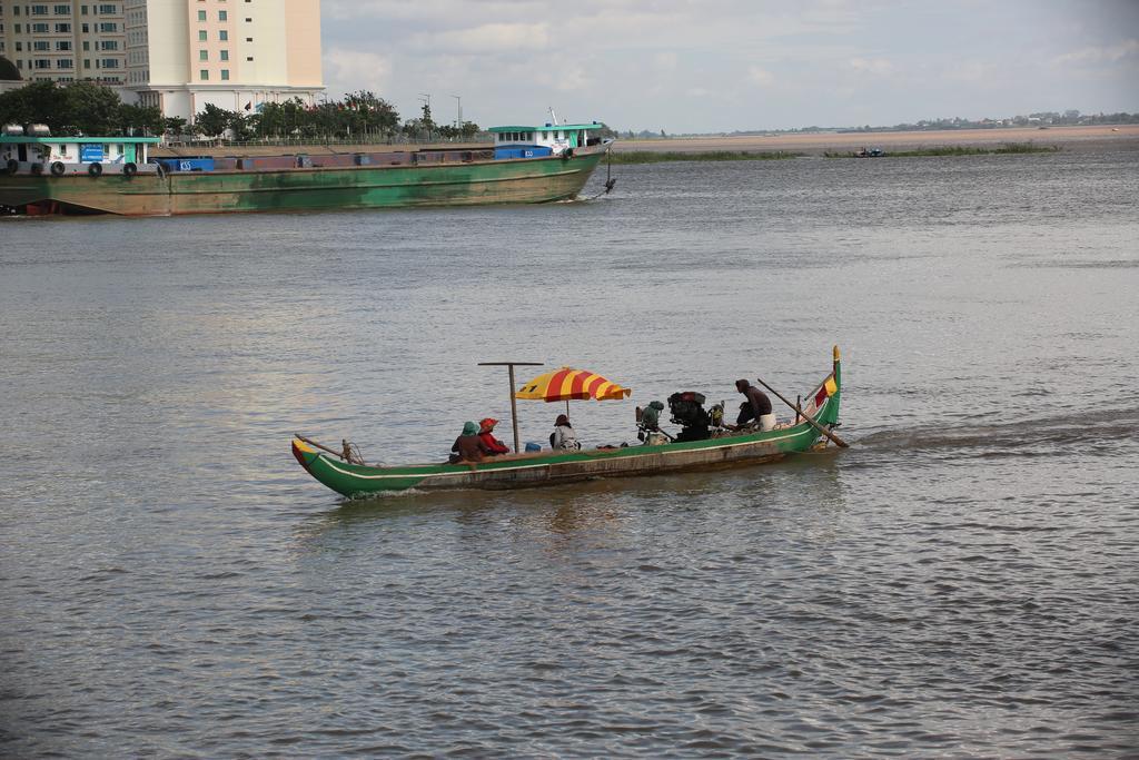Jun Jun Guesthouse Phnom Penh Dış mekan fotoğraf