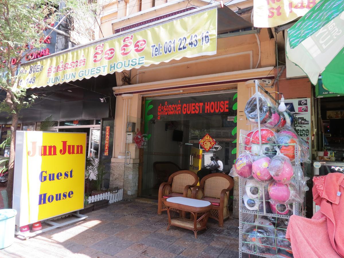 Jun Jun Guesthouse Phnom Penh Dış mekan fotoğraf